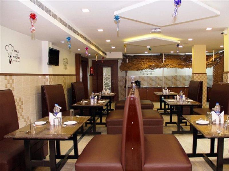 Hotel Poppys S.E.T Residency Kumbakonam Zewnętrze zdjęcie