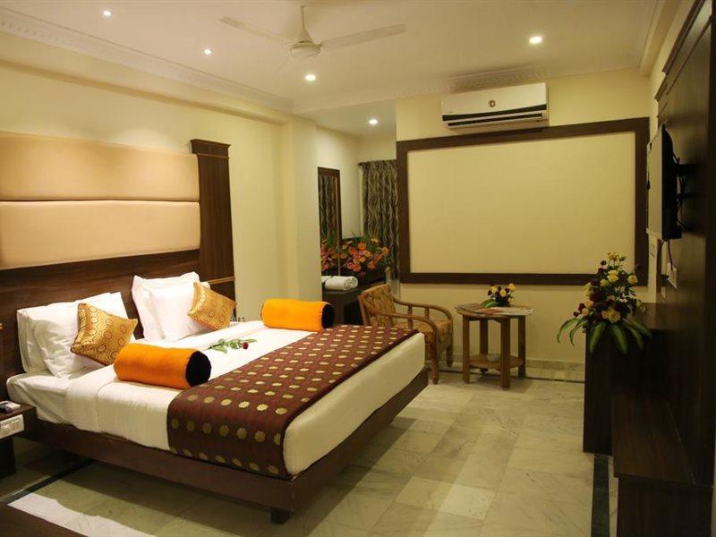 Hotel Poppys S.E.T Residency Kumbakonam Zewnętrze zdjęcie