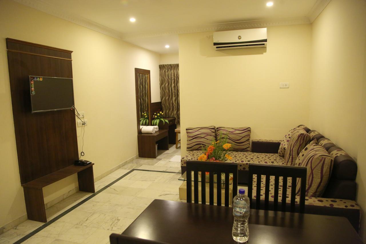 Hotel Poppys S.E.T Residency Kumbakonam Zewnętrze zdjęcie