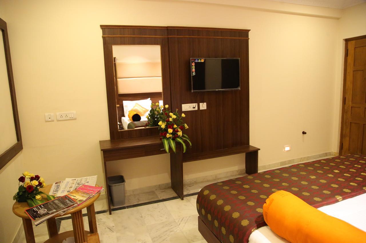 Hotel Poppys S.E.T Residency Kumbakonam Zewnętrze zdjęcie