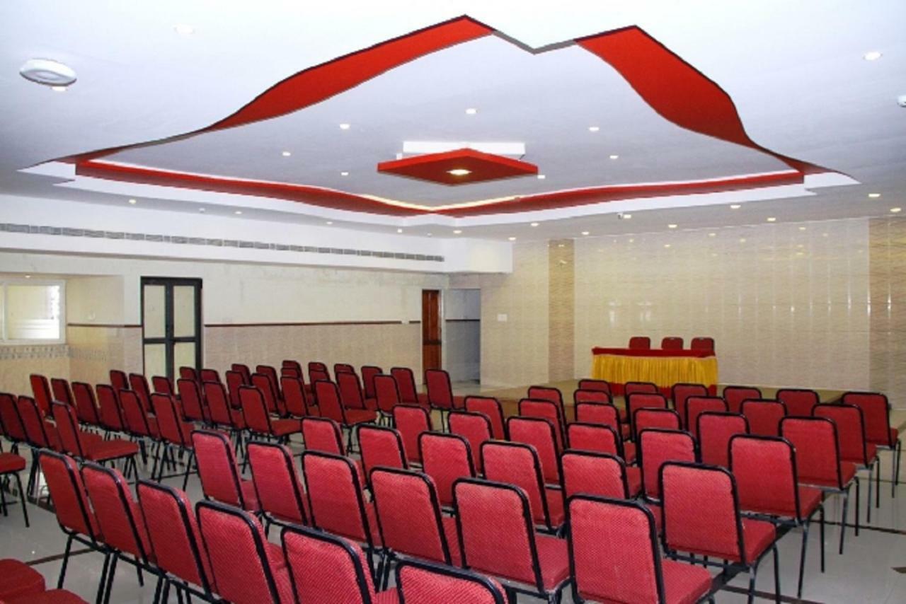 Hotel Poppys S.E.T Residency Kumbakonam Zewnętrze zdjęcie
